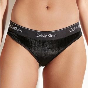 Calvin Klein Modern Velvet Black Thong